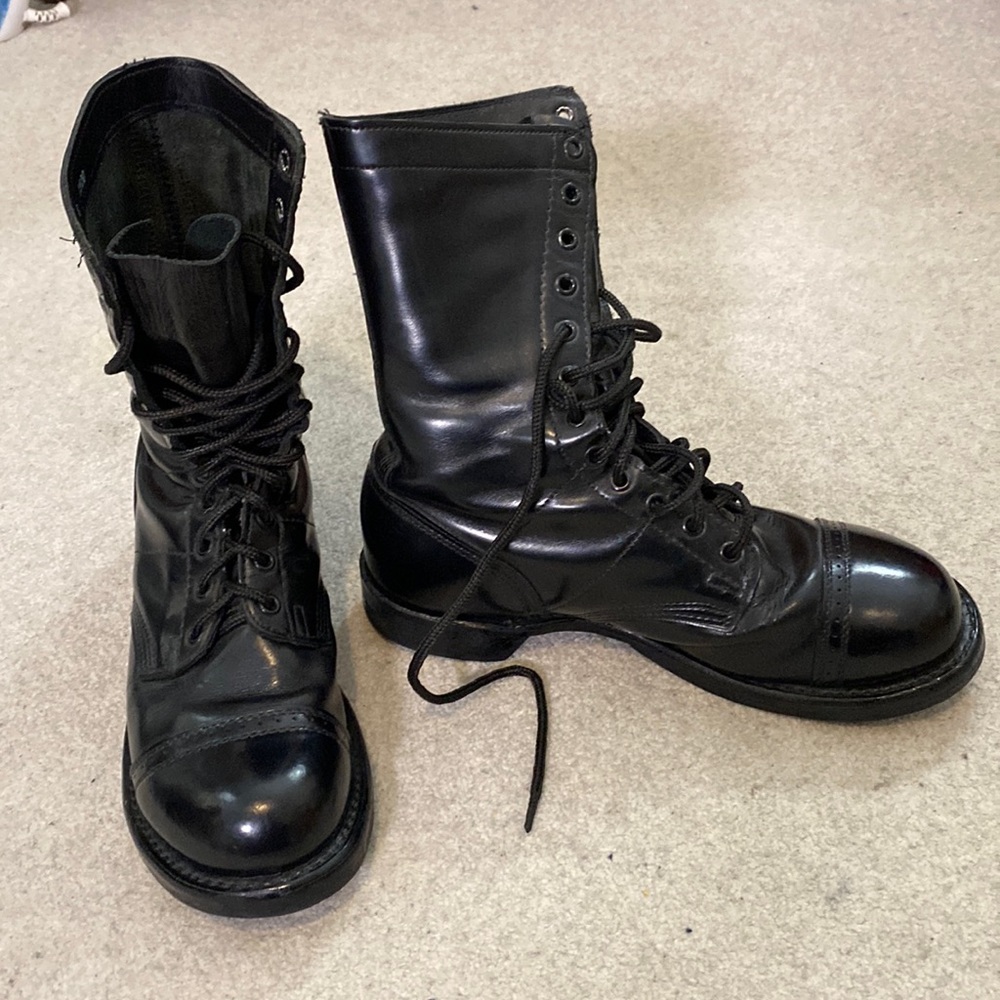 Corcoran 10” size 9 black leather jump boots